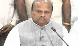 Yanamala Ramakrishna fire on AP Govt: ఫోన్ ట్యాపింగ్ లో రాష్ట్ర ప్రభుత్వమే ముద్దాయి: యనమల రామకృష్ణుడు Yanamala Ramakrishna fire on AP Govt: ఫోన్ ట్యాపింగ్ లో రాష్ట్ర ప్రభుత్వమే ముద్దాయి: యనమల రామకృష్ణుడు