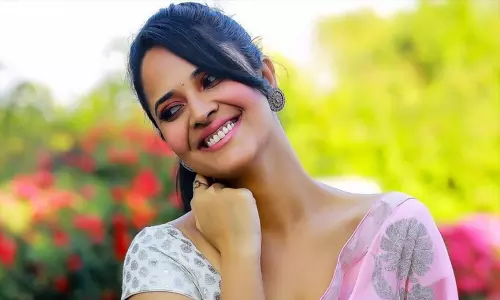 Anasuya Latest Interview : 50 పైసలు ఆదా చేసేందుకు అంత దూరం నడిచిన అనసూయ..