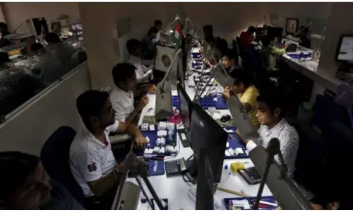 Corona Effect On Employment: క‌రోనా దెబ్బ‌కు ఆ నెల‌లో 50 ల‌క్ష‌ల ఉద్యోగాలు ఫ‌ట్‌