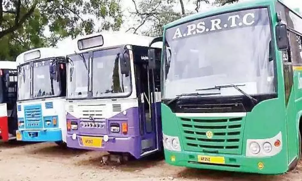 APSRTC Bus Services: ఆర్టీసీ సర్వీస్ లపై వచ్చే వారం టీఎస్ఆర్టీసీతో చర్చలు..