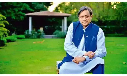 MP Shashi Tharur Accepted Green India Challenge:  గ్రీన్ ఇండియా ఛాలెంజ్ లో ఎంపీ శశి థరూర్