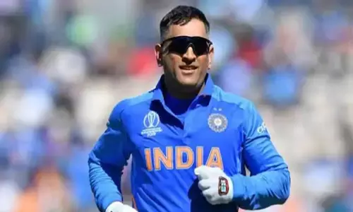 BCCI Did Not Treat MS Dhoni : ధోనికి బీసీసీఐ సరైన పద్ధతిలో వీడ్కోలు చెప్పలేదు : పాక్ మాజీ క్రికెటర్