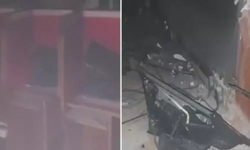 Fire Accident in Vizag Quarantine Center: విశాఖ క్వారంటైన్ సెంటర్ లో అగ్నిప్రమాదం Fire Accident in Vizag Quarantine Center: విశాఖ క్వారంటైన్ సెంటర్ లో అగ్నిప్రమాదం