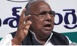 V.Hanumantha Rao: పిచ్చి రాతలు రాస్తే.. భట్టి, ఉత్తమ్ లు ఎందుకు నోరు విప్పడం లేదు: వి.హన్మంత్ రావు V.Hanumantha Rao: పిచ్చి రాతలు రాస్తే.. భట్టి, ఉత్తమ్ లు ఎందుకు నోరు విప్పడం లేదు: వి.హన్మంత్ రావు