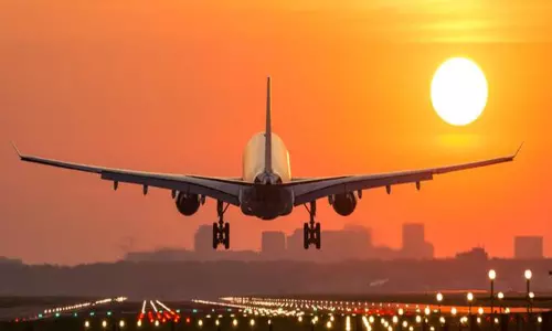 DGCA : విమాన ప్రయాణానికి మాస్క్ తప్పనిసరి.. లేనిచో నో ఫ్లై జాబితాలోకి! DGCA : విమాన ప్రయాణానికి మాస్క్ తప్పనిసరి.. లేనిచో నో ఫ్లై జాబితాలోకి!