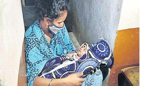 Merciless Grandmother: కనికరం లేని అమ్మమ్మ..మనమరాలిని అమ్మిన ప్రబుద్ధురాలు! Merciless Grandmother: కనికరం లేని అమ్మమ్మ..మనమరాలిని అమ్మిన ప్రబుద్ధురాలు!