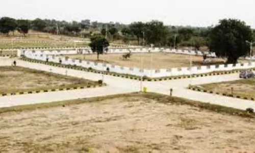 Telangana Govt on Illegal Layouts: అనుమతులు లేని వాటికి రిజిస్ట్రేషన్లు నిలిపివేత.. తెలంగాణా ప్రభుత్వం నిర్ణయం