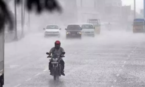 Weather Updates: ఏపీలో మూడు రోజుల పాటు భారీ వర్షాలు