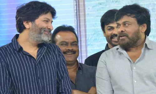 Chiranjeevi : చిరు-త్రివిక్రమ్  : కథ సిద్దం, ఆచార్య తరవాత సెట్స్ పైకి?