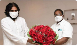 Amaravati district updates: పవన్ కళ్యాణ్ కి ట్విట్టర్ లో పుట్టినరోజు శుభాకాంక్షలు తెలిపిన రాష్ట్ర బీజేపీ అధ్యక్షులు సోము వీర్రాజు.. Amaravati district updates: పవన్ కళ్యాణ్ కి ట్విట్టర్ లో పుట్టినరోజు శుభాకాంక్షలు తెలిపిన రాష్ట్ర బీజేపీ అధ్యక్షులు సోము వీర్రాజు..