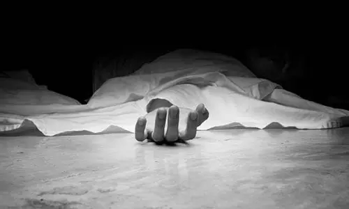 Average 381 Suicides Daily In India : భారత్ లో ఏ కారణాలతో ఆత్మహత్యలు చేసుకుంటున్నారంటే..