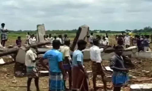 బాణాసంచా ఫ్యాక్టరీలో పేలుడు.. ఏడుగురు మృతి బాణాసంచా ఫ్యాక్టరీలో పేలుడు.. ఏడుగురు మృతి