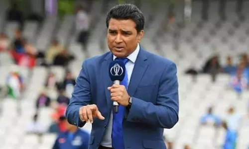 సంజయ్‌ మంజ్రేకర్‌కు బీసీసీఐ షాక్‌