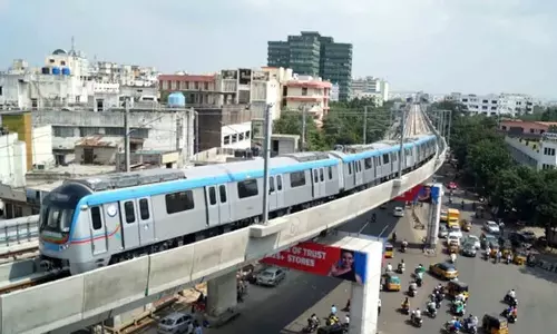 హైదరాబాద్ లో‌ మెట్రో రైల్ సేవలు ప్రారంభం.. ఈ రూట్ లోనే..