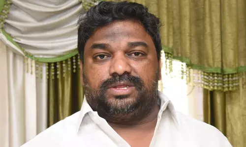 Natti Kumar : థియేటర్లు తెరవకపోతే భవిష్యత్తులో ఉద్యమం వస్తుంది : నట్టి కుమార్ Natti Kumar : థియేటర్లు తెరవకపోతే భవిష్యత్తులో ఉద్యమం వస్తుంది : నట్టి కుమార్