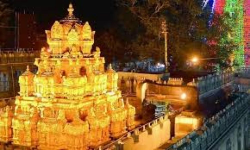 Vijayawada Kanaka Durga: దుర్గమ్మ దసరా ఉత్సవాలపై ఆలయ కమిటీ కొన్ని కీలక నిర్ణయాలు..