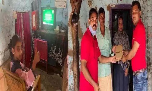 Airtel Team Assist Student: ఆన్లైన్ తరగతుల కోసం విద్యార్థికి ఎయిర్టెల్ బృందం సహాయం... Airtel Team Assist Student: ఆన్లైన్ తరగతుల కోసం విద్యార్థికి ఎయిర్టెల్ బృందం సహాయం...