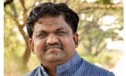 Deshapathi srinivas: కేసీఆర్‌ ప్రత్యేకాధికారి  దేశపతి శ్రీనివాస్‌ కు కరోనా