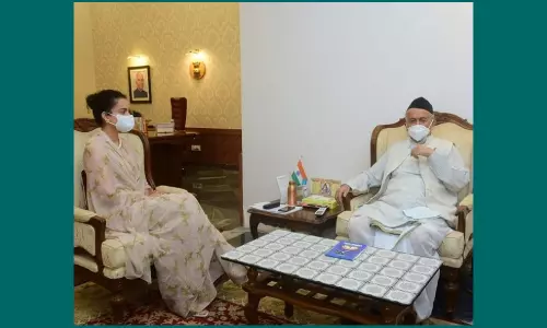 Kangana Ranaut at Raj Bhavan : మహారాష్ట్ర గవర్నర్‌ను కలిసి కంగనా రనౌత్