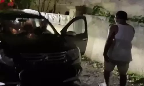 యువతిపై శేరిలింగంపల్లి కార్పొరేటర్ దాడి