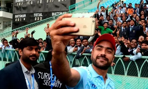 Rashid Khan: ఆ ఘనత సాధించడమే మా అతి పెద్ద లక్ష్యం: రషీద్ ఖాన్ Rashid Khan: ఆ ఘనత సాధించడమే మా అతి పెద్ద లక్ష్యం: రషీద్ ఖాన్