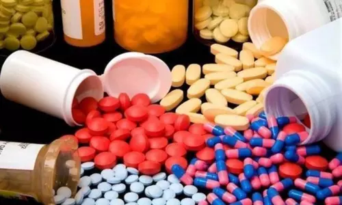 ఔషధాలు తెచ్చినందుకు ఐదేళ్ల జైలు శిక్ష ఔషధాలు తెచ్చినందుకు ఐదేళ్ల జైలు శిక్ష