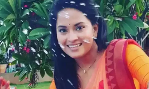 Sravani Case : దేవరాజ్ పెళ్లి చేసుకోను అన్నందుకే.. శ్రావణి ఆత్మహత్య కేసులో రిమాండ్ రిపోర్ట్! Sravani Case : దేవరాజ్ పెళ్లి చేసుకోను అన్నందుకే.. శ్రావణి ఆత్మహత్య కేసులో రిమాండ్ రిపోర్ట్!