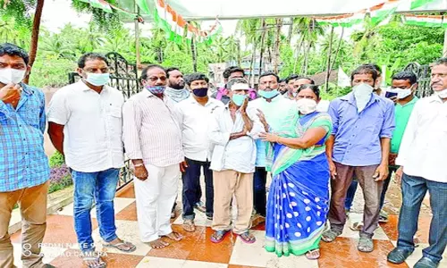 జనసైనికులు, సోషల్ మీడియా చొరవతో ఒక్కటైన కుటుంబసభ్యులు జనసైనికులు, సోషల్ మీడియా చొరవతో ఒక్కటైన కుటుంబసభ్యులు