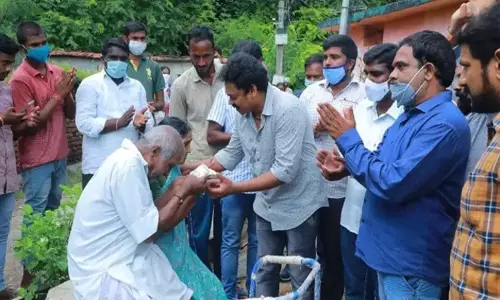 Shakalaka Shankar Help : ఓ మంచి పనికోసం బిక్షాటన చేసిన షకలక శంకర్!