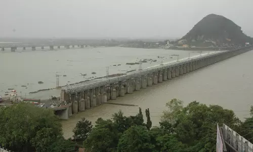 కృష్ణాపై రెండు బ్యారేజీలకు గ్రీన్‌ సిగ్నల్‌