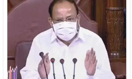 చెవిదగ్గర గుసగుసలాడొద్దు : వెంకయ్య నాయుడు