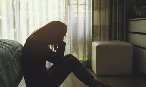 ఆన్‌లైన్‌ విద్యతో కొత్త సమస్యలు.. విద్యార్థులకు కేటుగాళ్ల వేధింపులు