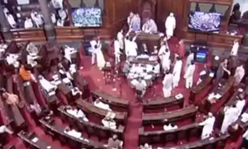 farm bills passed in Rajya Sabha : పెద్దల సభలో పెను దుమారం.. పంతం నెగ్గించుకున్న కేంద్రం! farm bills passed in Rajya Sabha : పెద్దల సభలో పెను దుమారం.. పంతం నెగ్గించుకున్న కేంద్రం!