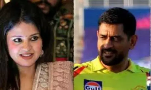 MS Dhonis New Look:   ధోని న్యూలూక్ అదుర్స్..  సాక్షి కామెంట్‌