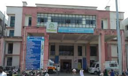 Srikakulam updates: రిమ్స్ ఆస్పత్రి వద్ద ఉద్రిక్తత.. Srikakulam updates: రిమ్స్ ఆస్పత్రి వద్ద ఉద్రిక్తత..