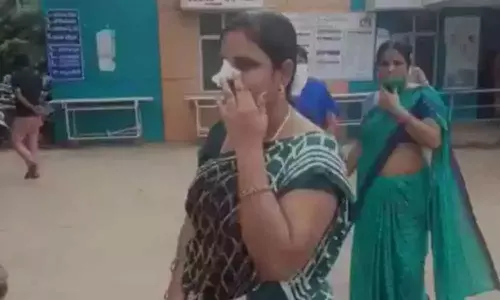 కామారెడ్డిలో మహిళా ఉద్యోగిపై సీనియర్ అసిస్టెంట్ దాడి