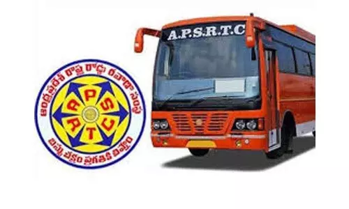 APSRTC: పూర్తిస్థాయి సీటింగ్ సామర్ధ్యంతో ఏపీఎస్ఆర్టీసీ బస్సులు... APSRTC: పూర్తిస్థాయి సీటింగ్ సామర్ధ్యంతో ఏపీఎస్ఆర్టీసీ బస్సులు...