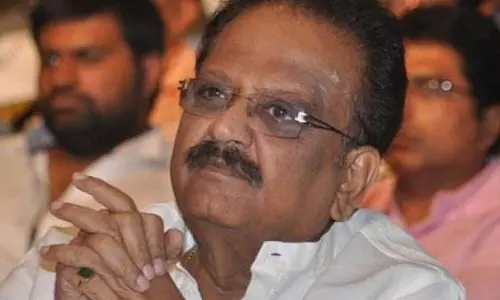 ఎస్పీ బాలసుబ్రమణ్యంకు మరోసారి అస్వస్థత! ఎస్పీ బాలసుబ్రమణ్యంకు మరోసారి అస్వస్థత!