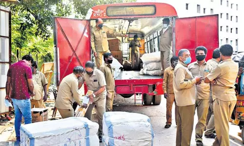 తెలంగాణ ఆర్టీసీ వినూత్న పంథాలో దూసుకుపోతోంది