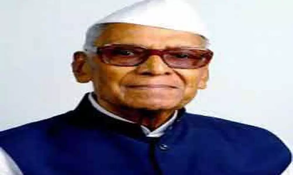 CM KCR tributes to former minister Konda Laxman Bapuji : ఉద్యమాలకు స్ఫూర్తి కొండా లక్ష్మణ్‌ బాపూజీ : సీఎం కేసీఆర్