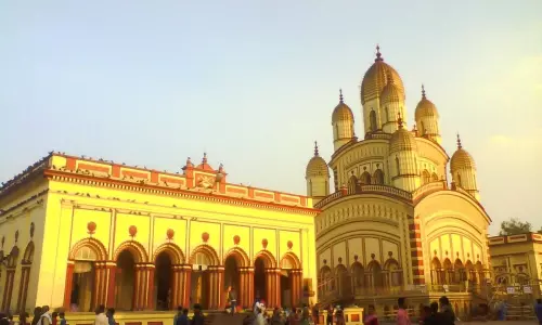 Dakshineswara Kalikalayam : దక్షిణేశ్వర కాళికాలయ చరిత్ర Dakshineswara Kalikalayam : దక్షిణేశ్వర కాళికాలయ చరిత్ర
