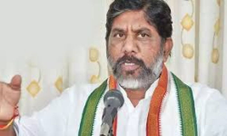 Telangana updates: రాహుల్, ప్రియాంకలపై పోలీసుల దాడిని ఖండించిన సీఎల్పీ నేత భట్టి.. Telangana updates: రాహుల్, ప్రియాంకలపై పోలీసుల దాడిని ఖండించిన సీఎల్పీ నేత భట్టి..