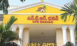 NTR TRUST BHAVAN: ఎన్టీఆర్ ట్రస్ట్ భవన్ లో దుబ్బాక కార్యకర్తల హల్ చల్ NTR TRUST BHAVAN: ఎన్టీఆర్ ట్రస్ట్ భవన్ లో దుబ్బాక కార్యకర్తల హల్ చల్