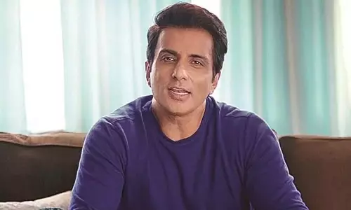 గొప్ప మనసు చాటుకున్న సోనూ సూద్ .. బాలుని వైద్యానికి 20 లక్షల సాయం!