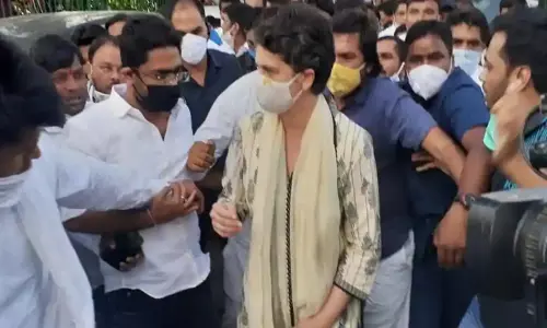 న్యాయం జరిగే వరకు పోరాటం ఆగదు : ప్రియాంకా గాంధీ న్యాయం జరిగే వరకు పోరాటం ఆగదు : ప్రియాంకా గాంధీ