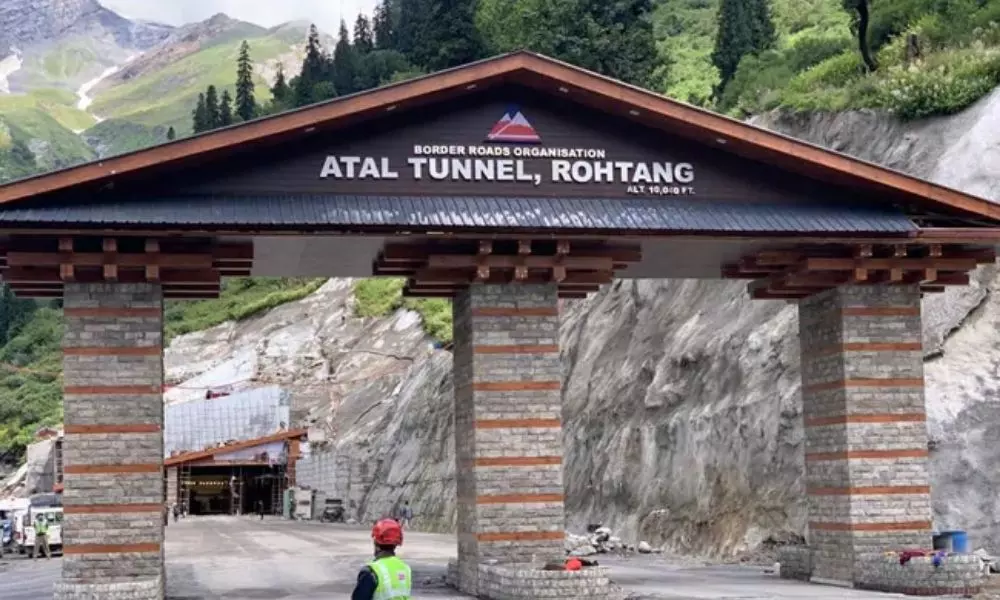 Atal Tunnel Rogtang : ప్రపంచలోనే అతి పొడవైన అటల్‌ సొరంగాన్ని ప్రారంభించిన మోదీ
