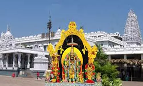 కరోనా ఎఫెక్ట్ తొ ఆర్ధిక సంక్షోభంలో అన్నవరం దేవస్థానం!