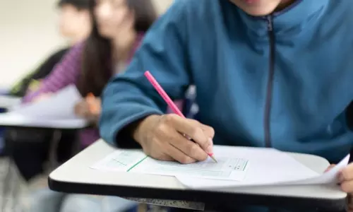 Civils Prelims Exam 2020: నేడు సివిల్స్ ప్రిలిమ్స్...మాస్కులు ఉంటేనే అనుమతి Civils Prelims Exam 2020: నేడు సివిల్స్ ప్రిలిమ్స్...మాస్కులు ఉంటేనే అనుమతి