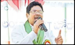 MP SOYAM BAPURAO: సీఎం కేసీఆర్ నిజాం రాజులా వ్యవహరిస్తున్నారు: ఎంపి సోయం బాపురావు. MP SOYAM BAPURAO: సీఎం కేసీఆర్ నిజాం రాజులా వ్యవహరిస్తున్నారు: ఎంపి సోయం బాపురావు.