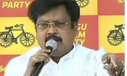TDP: ఏపీలో రాజ్యాంగం అమలు కావడం లేదు: టిడిపి వర్ల రామయ్య TDP: ఏపీలో రాజ్యాంగం అమలు కావడం లేదు: టిడిపి వర్ల రామయ్య